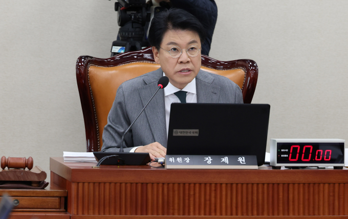 윤석열 대통령이 '친윤계'(친윤석열계)인 장제원 국민의힘 의원(부산 사상구)에게 대통령실 비서실장직을 제안했다. 사진은 장 의원이 지난해 12월18일 서울 여의도 국회에서 열린 과학기술정보방송통신위원회 전체회의에서 발언하는 모습. /사진=뉴시스