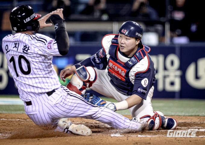 롯데 자이언츠는 17일 열린 KBO리그 잠실 LG 트윈스전에서 5-6으로 졌고 8연패 수렁에 빠졌다. (롯데 자이언츠 제공)
