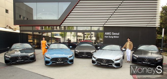 [머니S픽] 120대 한정, 벤츠 '메르세데스-AMG SL 마누팍투어' 시선 팍!