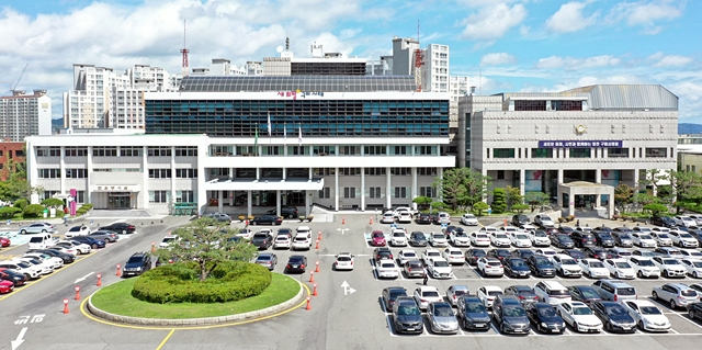 구미시청 전경/사진제공=경북 구미시 