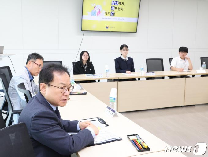[사진] 공무원 준비생들 만난 김승호 인사혁신처장