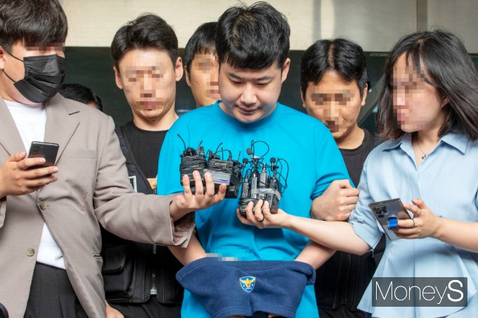 검찰이 이른바 '신림동 흉기난동 사건'으로 재판에 넘겨진 조선의 항소심에서도 사형을 구형했다. 사진은 지난해 7월 검찰에 송치된 조선. /사진=장동규 기자
