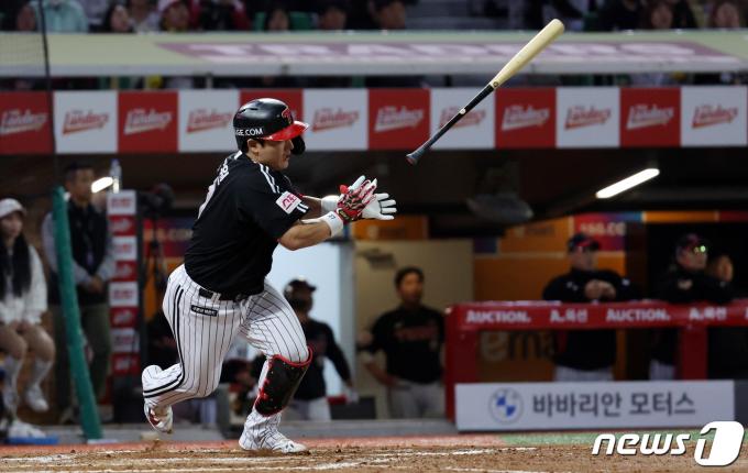 [사진] LG 박동원 '대타 성공'
