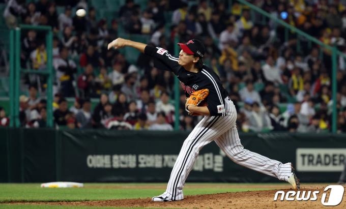 [사진] 역투하는 LG 최동환