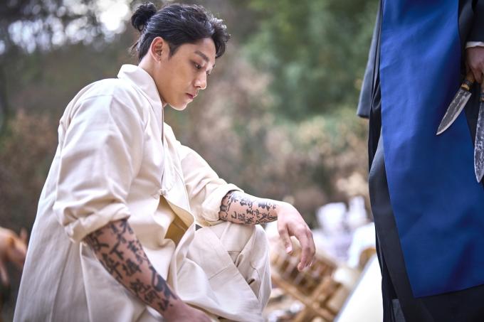 '파묘' 이도현