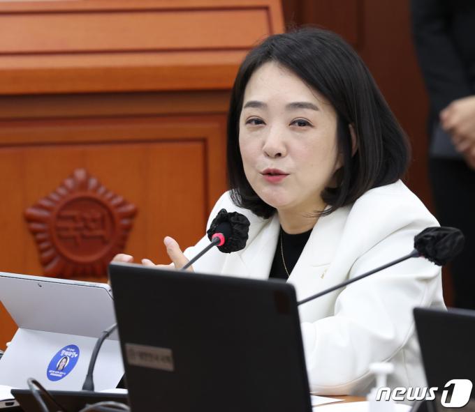 최혜영 더불어민주당 원내대변인. 뉴스1 ⓒ News1 송원영 기자
