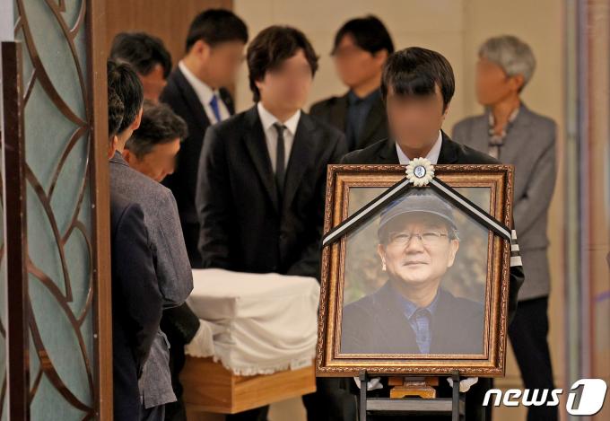 [사진] 국내 대표 진보 지식인 故 홍세화 씨 발인식