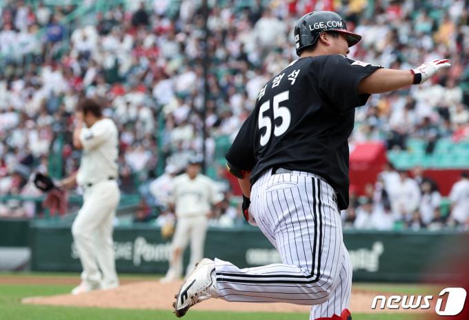 [사진] SSG 격침 만루포 터트린 김범석