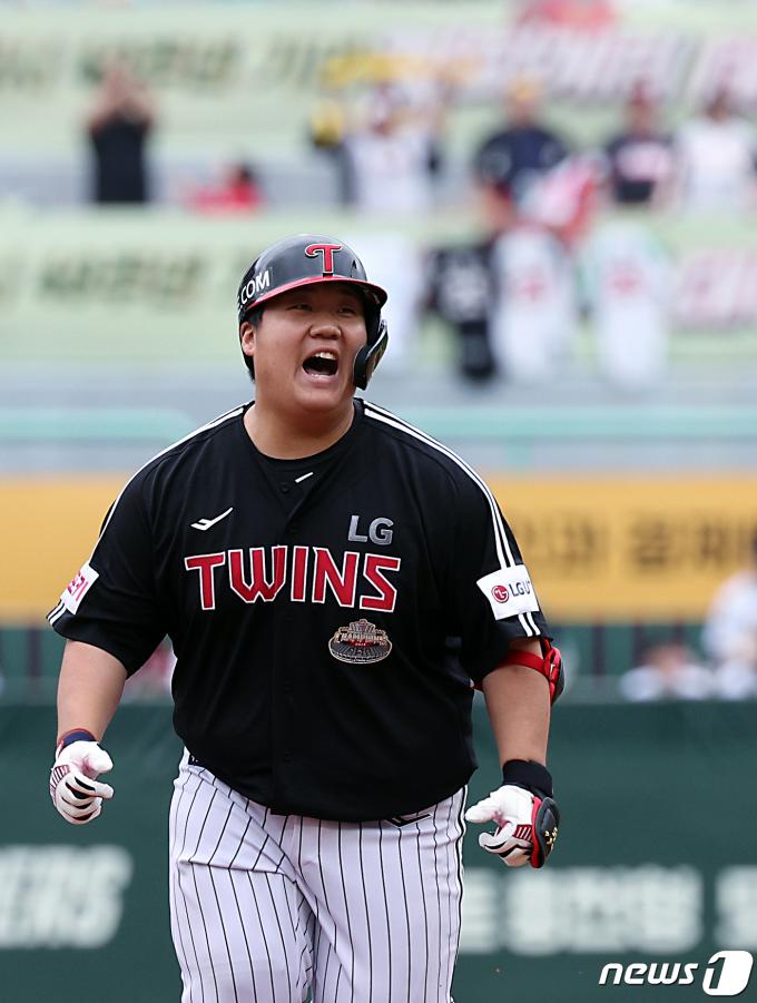 [사진] 김민석, 만루포 포효