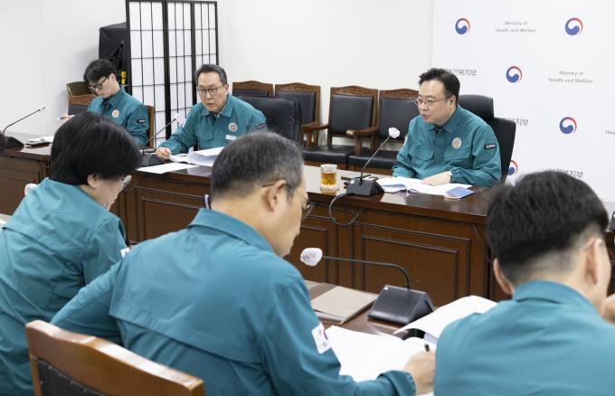 [사진] 조규홍 장관, 의사 집단행동 대책 논의