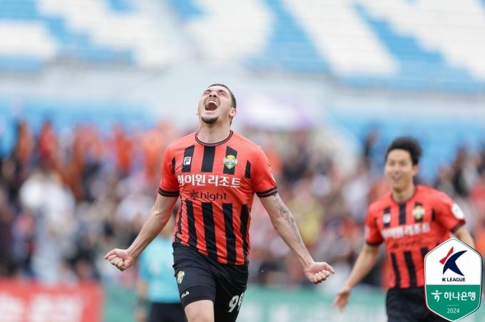 21일 인천전에서 해트트릭을 기록한 야고 (한국프로축구연맹 제공)
