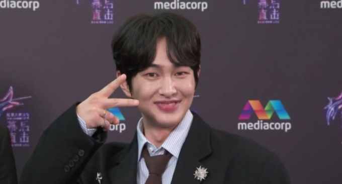 그룹 샤이니 온유가 해외 행사에서 모습을 드러내며 건강이상설을 단번에 불식시켰다. /사진=유튜브 방송캡처