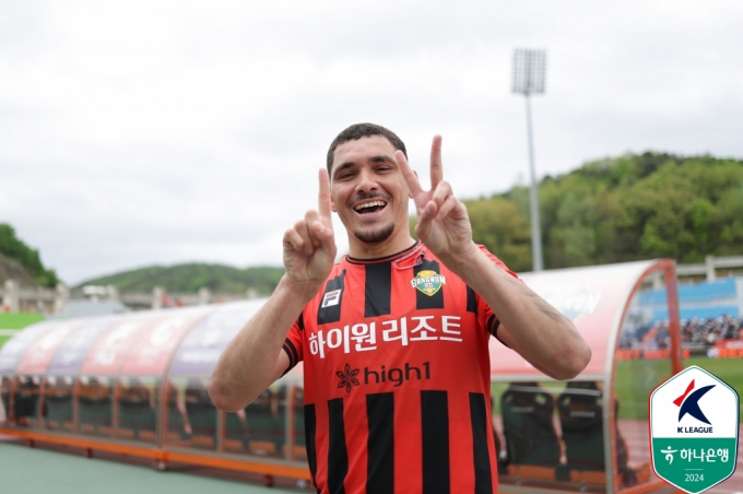 K리그1 8라운드 최우수선수로 선정된 강원FC 야고. /사진= 한국프로축구연맹