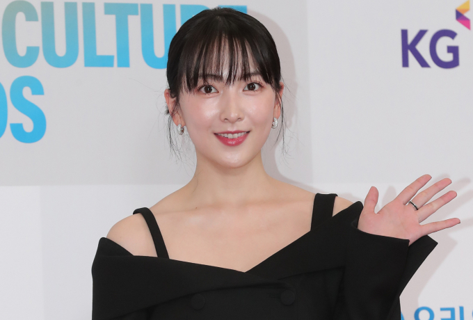 카라 강지영의 소신 발언을 두고 누리꾼의 언쟁이 뜨겁다. 사진은 지난 2021년 10월 서울 종로구 세종문화회관에서 진행된 '제8회 이데일리 문화대상'에 참석한 카라 멤버 강지영. /사진=머니투데이