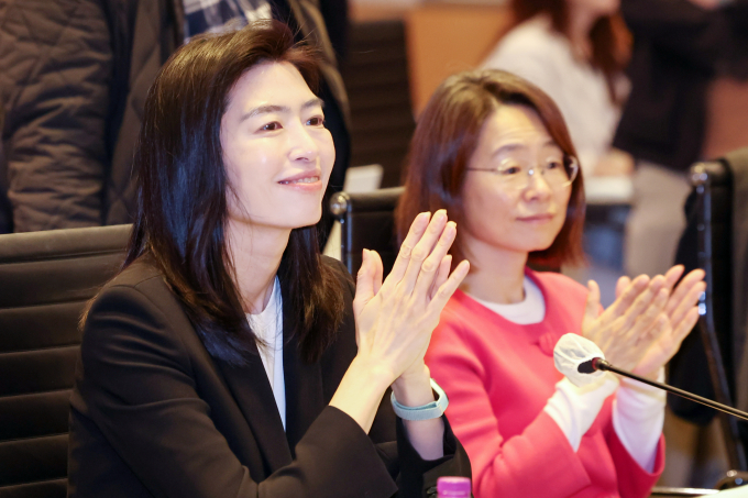 사진은 지난 4일 'AI전략 최고위 협의회 출범식 및 제1차 회의'에 참석한 정신아 카카오 대표. /사진=뉴스1
