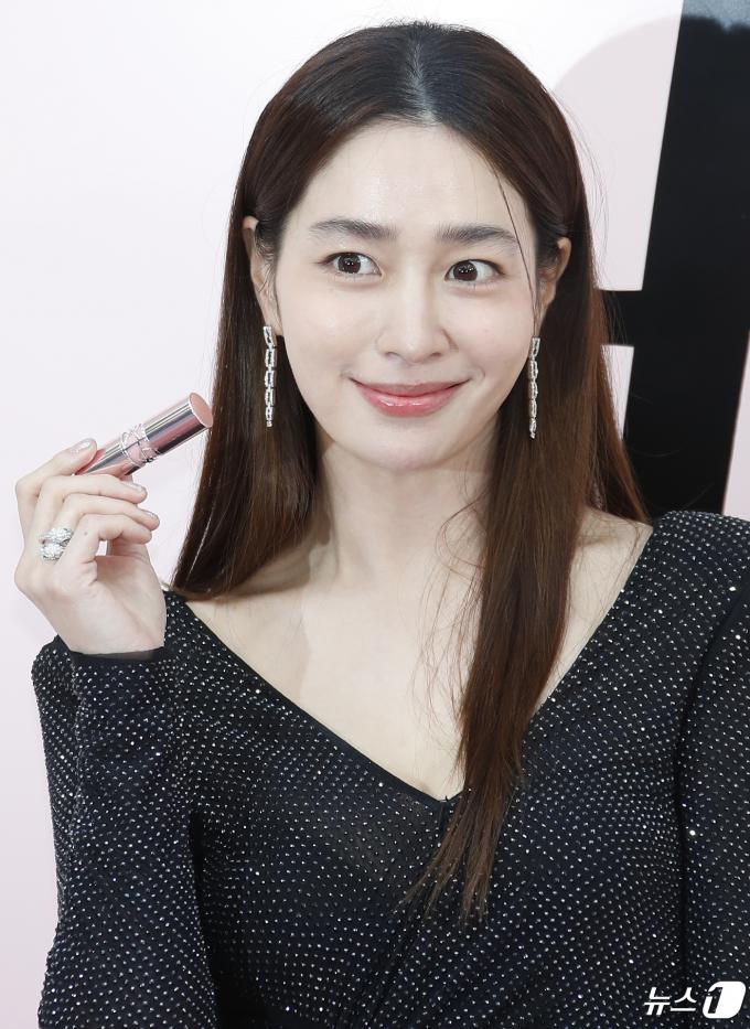 [사진] '이병헌♥' 이민정, 자꾸 예뻐지면 '반칙'