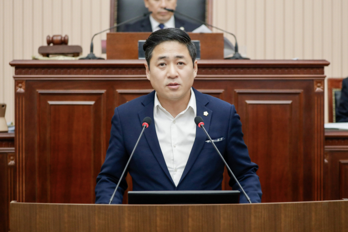 정은철 의원이 제335회 임시회 제2차 본회의에서 5분 발언을 하고 있다. /사진제공=구리시의회