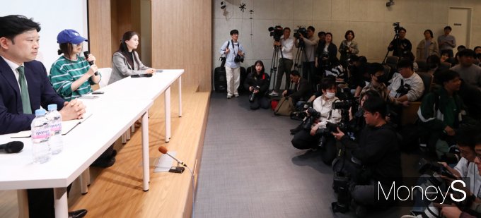 [머니S포토] 뉴진스맘 '민희진' 하이브 경영권 탈취 의혹 전면부인