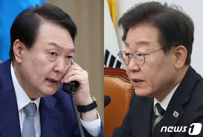 윤석열 대통령이 19일 오후 3시 30분경 이재명 더불어민주당 대표와 전화 통화를 통해 다음주 적당한 시기에 용산에서 회동할 것을 제안했다고 대통령실이 밝혔다. 사진은 22년 윤 대통령이 용산 대통령실에서 기시다 후미오 일본 총리와 전화 통화하는 모습(왼쪽.대통령실 제공)과 이 대표가 19일 서울 여의도 국회에서 열린 최고위원회의에서 발언을 하고 있는 모습. (뉴스1 DB)2024.4.19/뉴스1