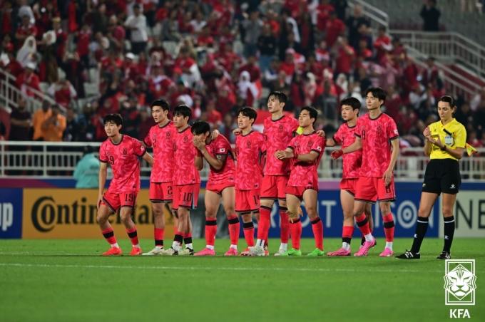 [사진] 아쉬워 하는 축구대표팀