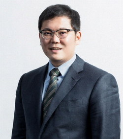 장동하 교원라이프 대표가 취임 후 첫 서비스를 26일 내놨다./사진=교원그룹 
