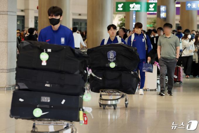 [사진] '파리행 불발' U-23 축구대표팀 귀국