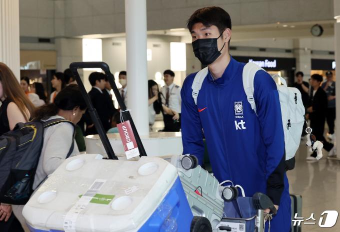 [사진] 귀국하는 U-23 대한민국 축구 국가대표팀 이영준