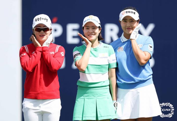 [사진] 미소 짓는 이기쁨·박민지·김민주
