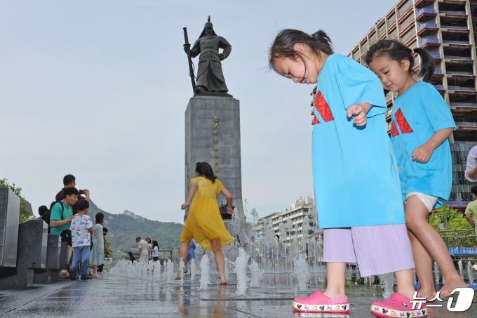 [사진] 오늘은 충무공탄신일