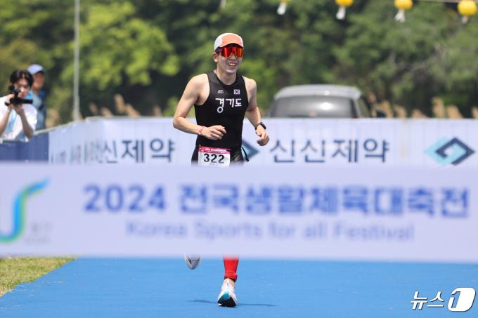 [사진] 경기 장중근, 전국생활체육대축전 스탠다드 코스 남자부 1위