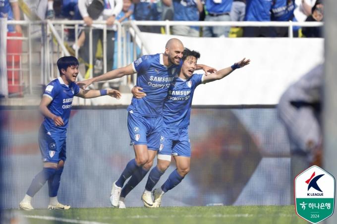 K리그2 선두를 유지한 수원 삼성.(한국프로축구연맹 제공)