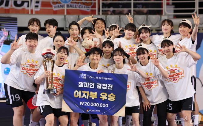 [사진] 챔피언 자리 오른 SK