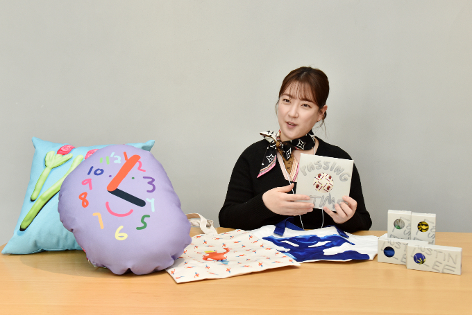 롯데카드 브랜드전략실에서 ESG 캠페인 ‘띵크어스’를 담당하고 있는 박민희 책임./사진=롯데카드