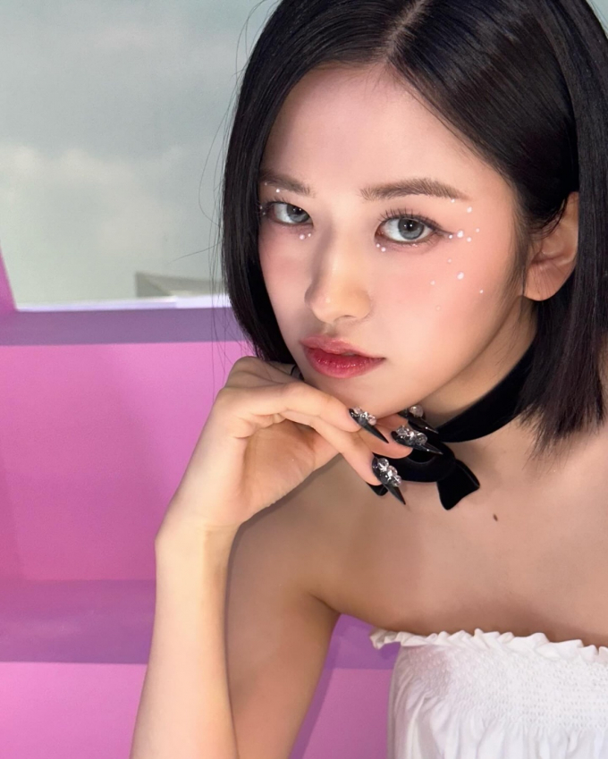사진=안유진 인스타그램