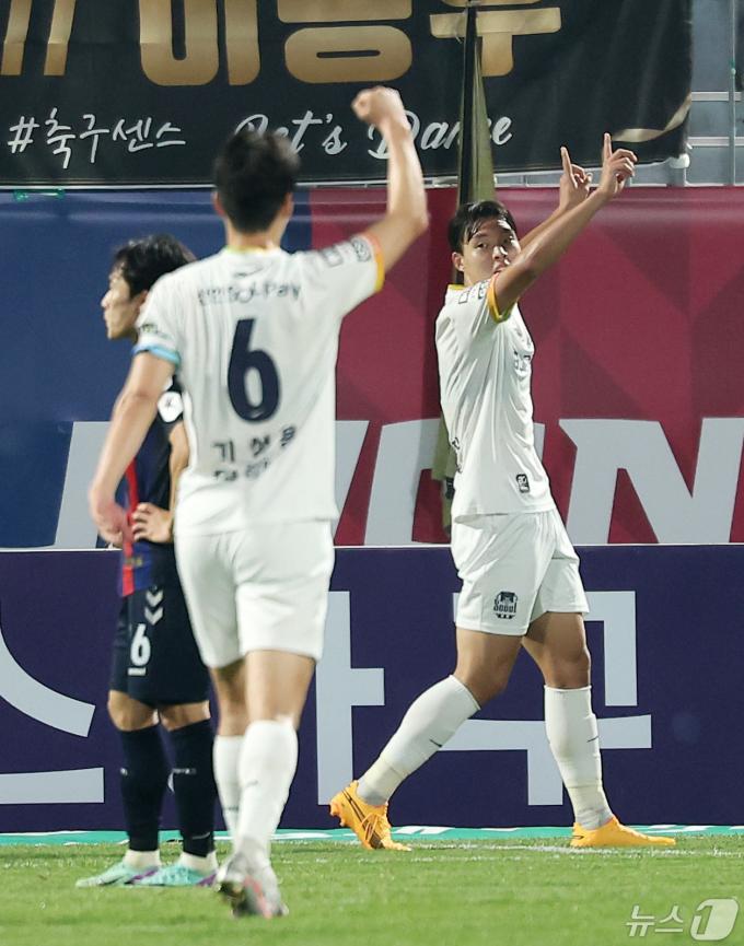 [사진] 김신진, 연패 탈출한다