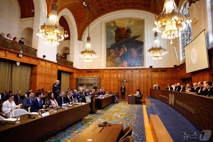 국제사법재판소(ICJ)가 30일(현지시간) 네덜란드 헤이그 법정에서 가자지구 집단학살을 방지하기 위해 독일의 대(對)이스라엘 무기 수출을 중단시켜 달라는 니카라과의 긴급 명령 신청을 기각했다. 2024.04.30. ⓒ 로이터=뉴스1 ⓒ News1 김성식 기자