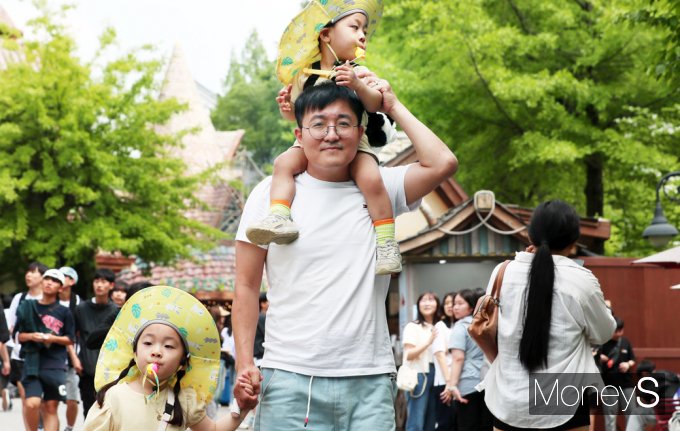 ▲ 언제나 바쁜 아빠와 함께