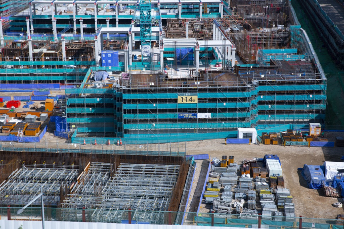 불과 몇 년 만에 시공사들의 입찰 참여가 줄어들면서 시공사 선정 유찰은 물론 기존 계약을 맺은 사업장마저 공사를 중단하거나 공사비 협상으로 난항을 겪는 일이 비일비재하다./사진=이미지투데이