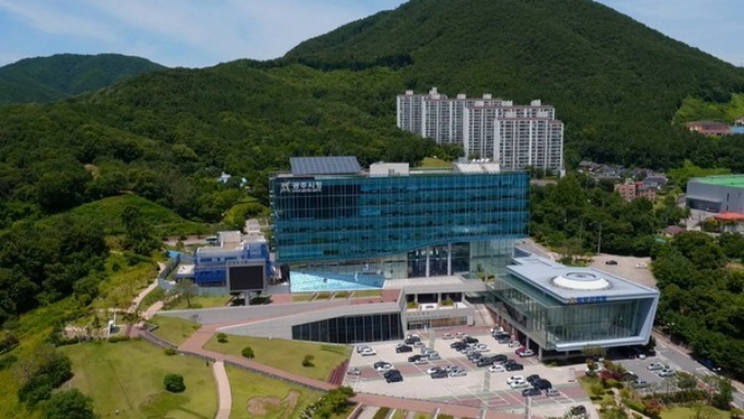 경기 광주시가 시민이 체감할 수 있는 지역경제 활성화를 위해 10억원 이상 대규모 투자사업을 적기에 집행한다. 사진은 경기 광주시청사 전경. / 사진제공=머니S DB
