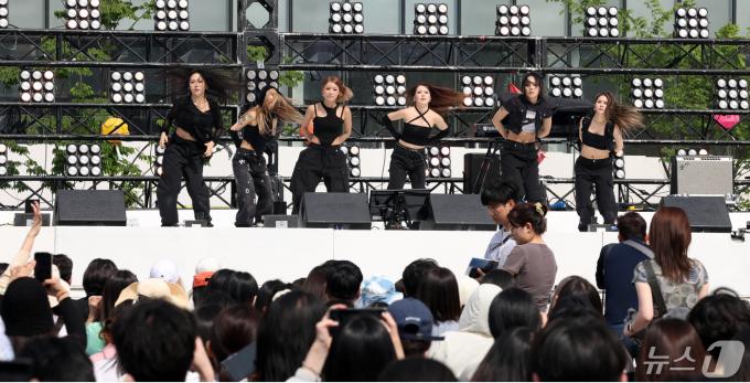 [사진] 광화문광장 '서울 로드 쇼'