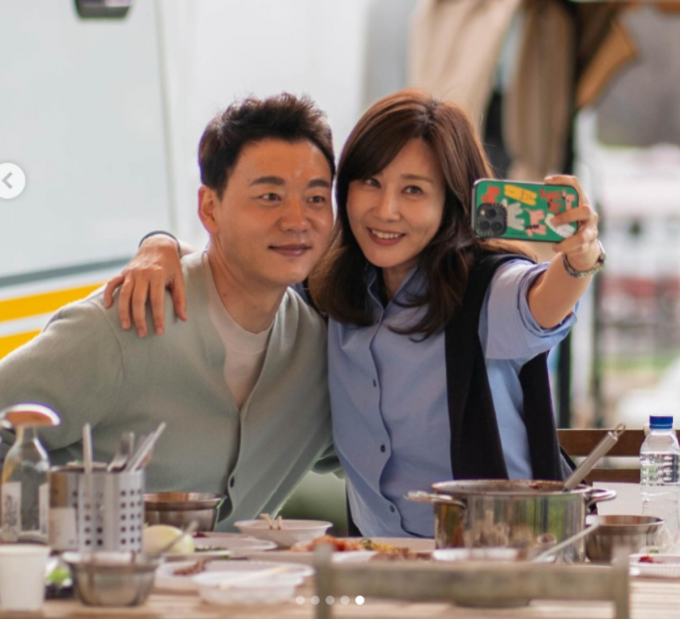 뱌우 김승수와 양정아가 20년 친구를 청산하고 연인으로 발전할지 관심이 쏠린다. /사진=배우 양정아 인스타그램 캡처