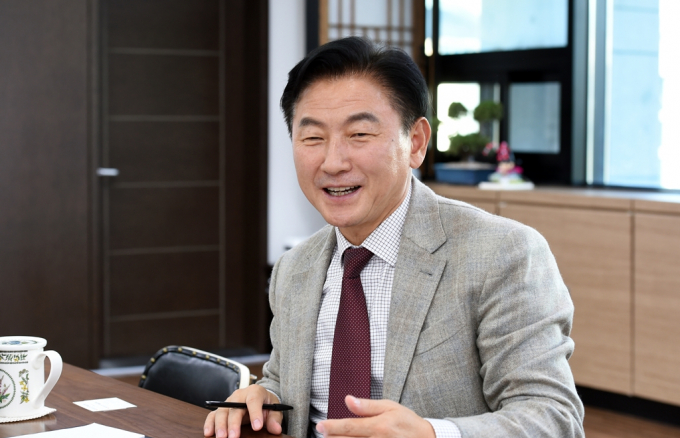 민선8기의 핵심 키워드인 '시민 협치'를 실천하고 있는 '김동근 의정부시장. /사진제공=의정부시