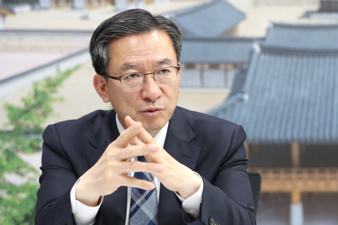 정성호 더불어민주당 의원(경기 양주시)이 8일 국회의장 선거 출마를 공식 선언했다. 사진은 지난 2020년 4월29일 인터뷰하는 정 의원의 모습. /사진=머니투데이