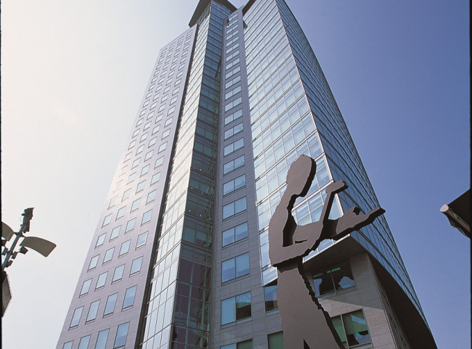 태광산업과 대한화섬이 신입사원 공채를 실시한다. 사진은 광화문 흥국생명빌딩 사옥. /사진=태광그룹 제공