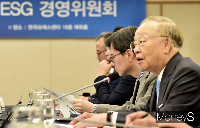 ▲ 개회사 전하는 손경식 경총회장