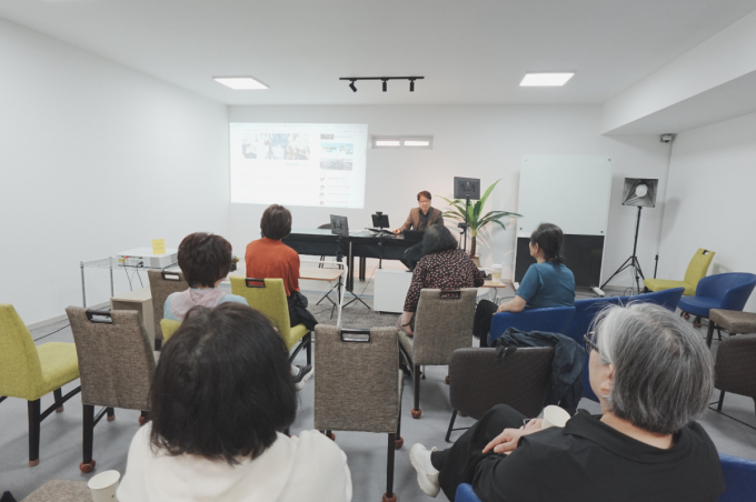 전영진 대표는 매주 실시간 라이브 콘서트를 진행하고 있다. 부동산 예비 투자자들인 회원들과 온라인-오프라인을 통해 소통하고 있다./사진 제공=재개발연구회