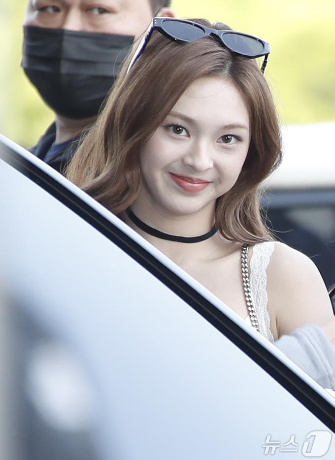 [사진] 베이비몬스터 치키나, 애교 눈빛