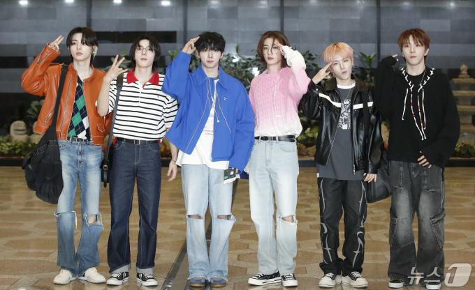 [사진] 보이넥스트도어 출국 합니다