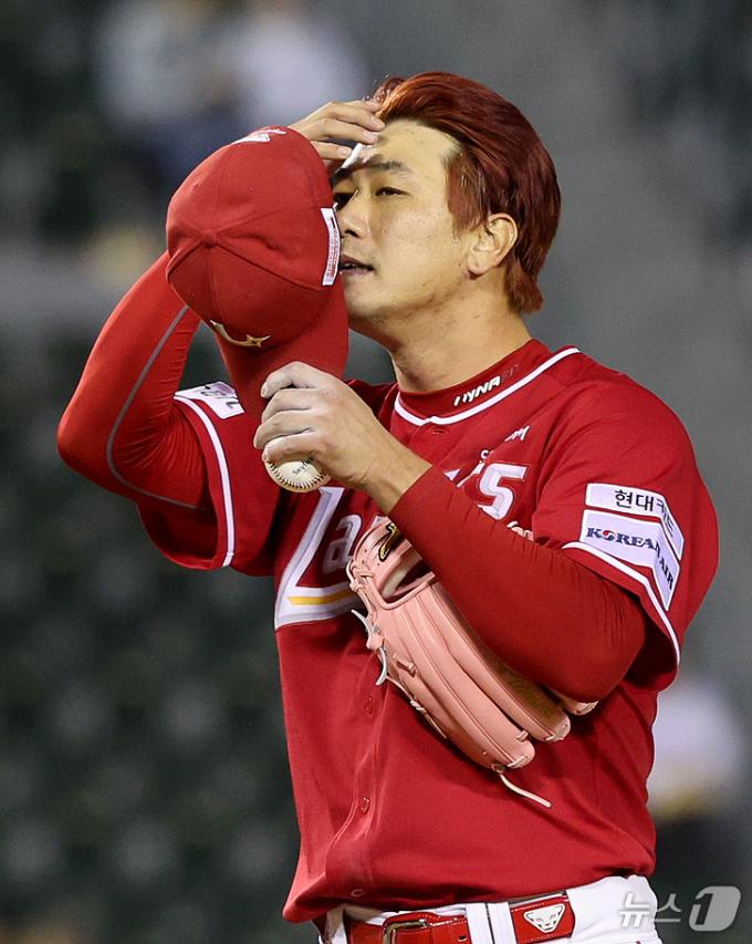 [사진] 김광현 '7회 무너지며 패전 위기'