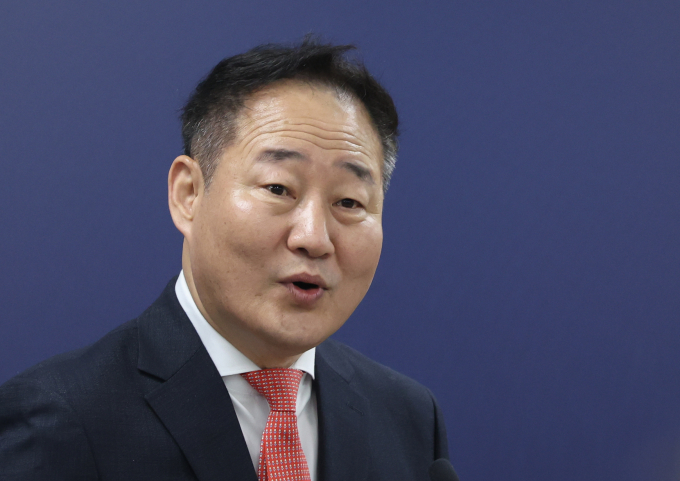 윤석열 대통령이 10일 대통령실 시민사회수석으로 전광삼 전 시민소통 비서관을 임명한다고 밝혔다. 사진은 전 신임 수석이 10일 서울 용산 대통령실 청사에서 윤석열 대통령의 임명에 대한 소감을 밝히는 모습. /사진=뉴시스